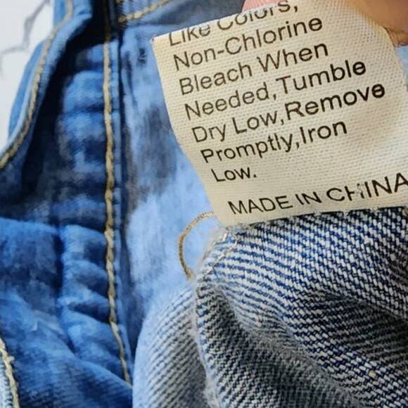 SHEIN Distressed Blue Denim Trucker Jacket Plus Size 4XL - Picture 5 of 9